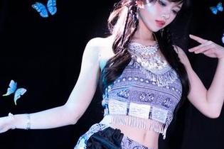 最新!星黛鹿鹿i的作品集,化身路人女主英梨梨,皮衣加身,回头率爆表!