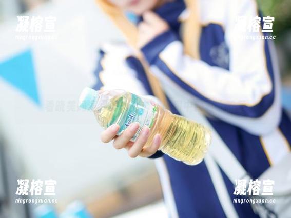 晓美妈 看晓美妈演绎秘书全套,原图中藏着小暗示
