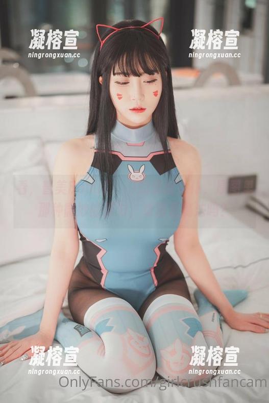 看，普美Bomi(보미)的黑暗女仆，原图里那种微妙的张力，难道是魔法吗？