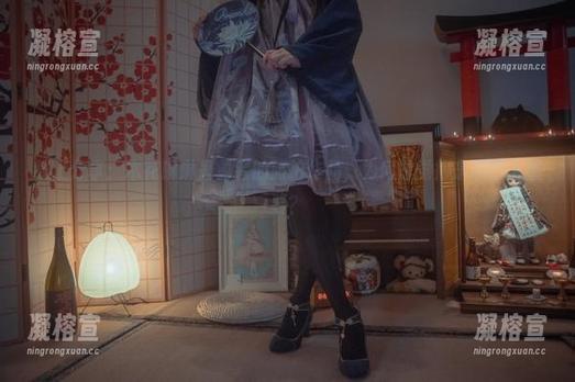线上分享：木花琳琳是勇者的旅拍作品，为何总觉得东西比人重要？