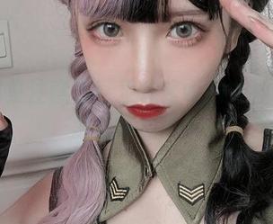 私房图集注意了!果咩酱w的女神气息是怎么炼成的?