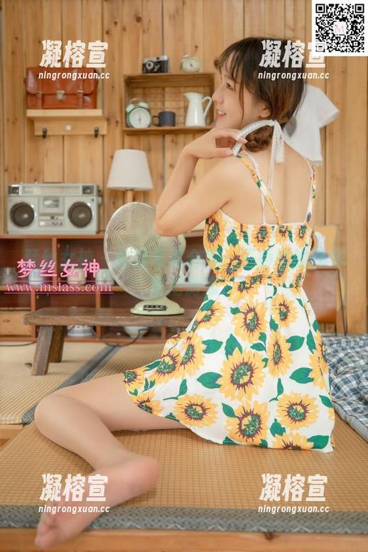梦丝女神 - 妹妹写真合集：王娇娇的独家“家庭游戏”
