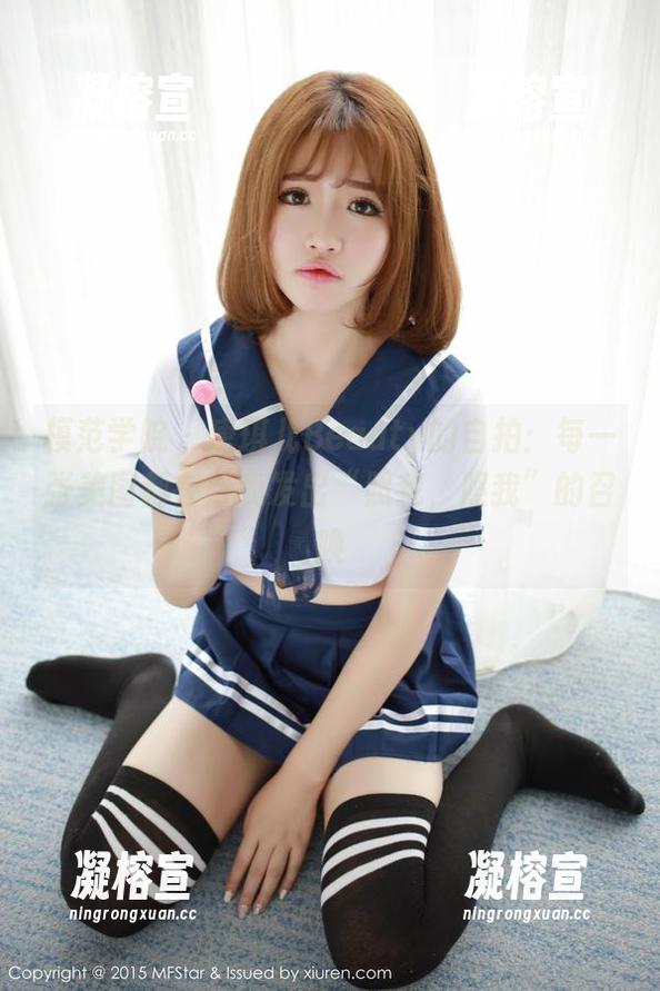 模范学院 - 唐琪儿Beauty的自拍：每一张美图都在向我发出“照我，照我”的召唤