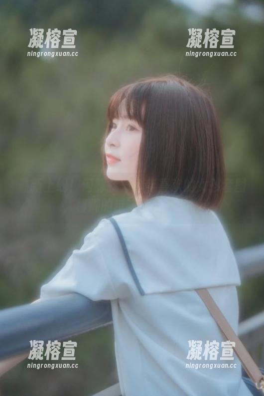 最新上线！河豚抚子那年喜欢的女孩套图，模糊的过去依旧清楚。