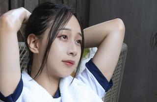 最新泳装美图,浅安安要不要晒得再“湿”一点?我说的是光线哦。