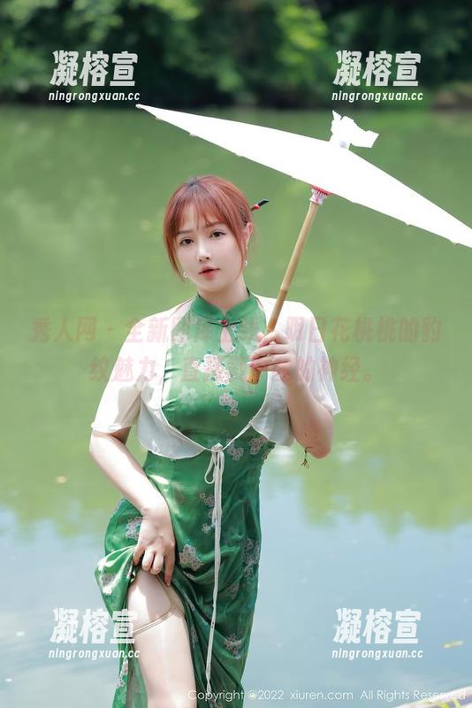 秀人网-明日花桃桃 秀人网 - 全新图库上线,明日花桃桃的豹纹魅力,直接戳中我的神经。