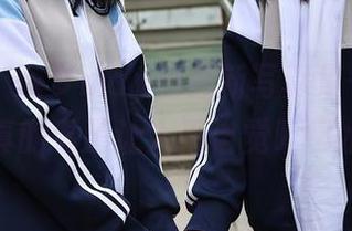 秀人网 - 晓梦may的最新写真集——美足，真的看了让人不自觉咽口水。