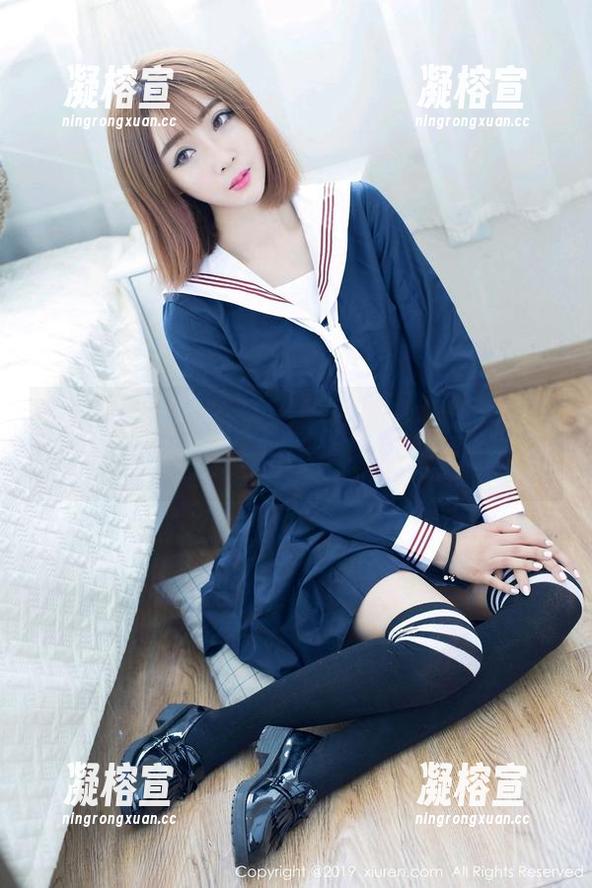 秀人网-楚恬Olivia 秀人网 - 透过楚恬Olivia的视角:“办公室”原图下的恍若一世