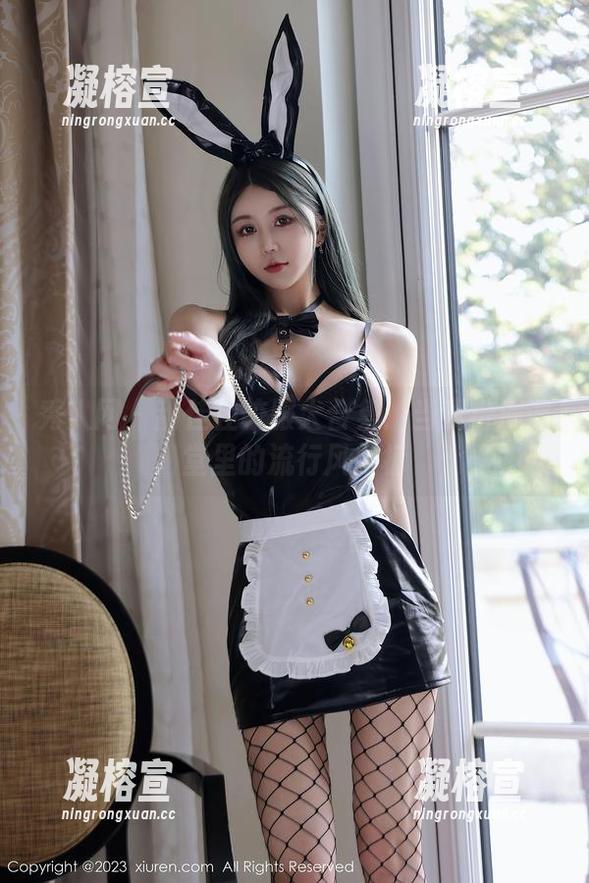 秀人网-甜佳佳 秀人网 - 甜佳佳校服大合集:当我扮演课堂里的流行风向标