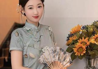 秀人网 - 蓝夏akasha婚纱最新图库:穿上这些,我就不用担心单身了吧?