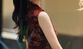 秀人网 - 你没听错,轩轩王子带来的美腿套图免费放送!