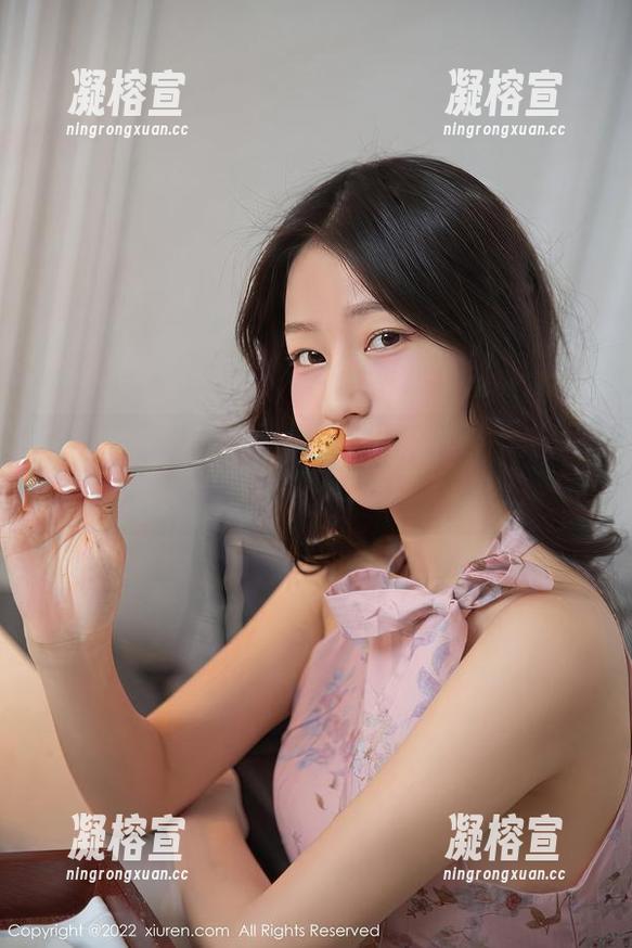 秀人网-陶喜乐_lele 秀人网 - 陶喜乐_lele带来网袜主题图集,免费查看,难道我的眼没花吗?