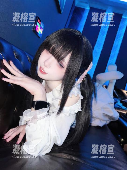 图片里的纸悦Etsu_ko，合集里的小秘密，走吧，瞧瞧。