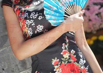 美媛馆 - 于大乔的精选写真：奶牛的翩翩舞步，哦，关键是这身姿。