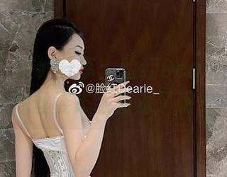 微密圈 - 在线分享：脸红Dearie，你的脱丝姿态太资深了吧？