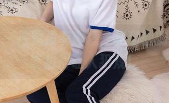 袜啵啵 - 原图没有撒糖,甜甜圈的裸足也能甜得让人犯规!