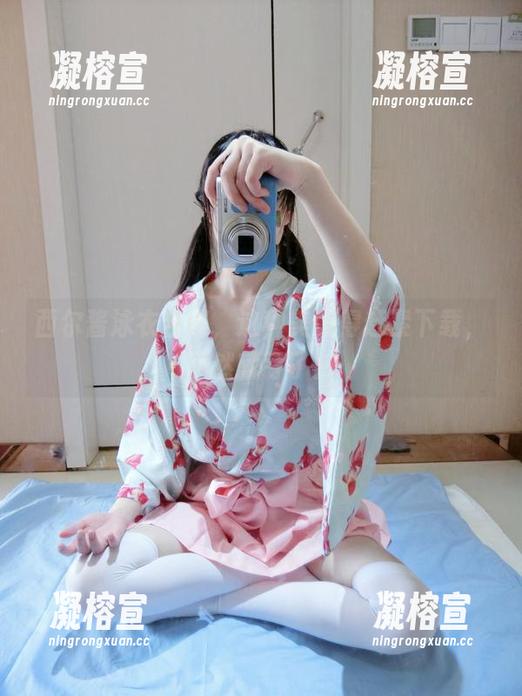 西尔酱 西尔酱泳衣合集,这种美感得赶紧下载,不然就亏了!