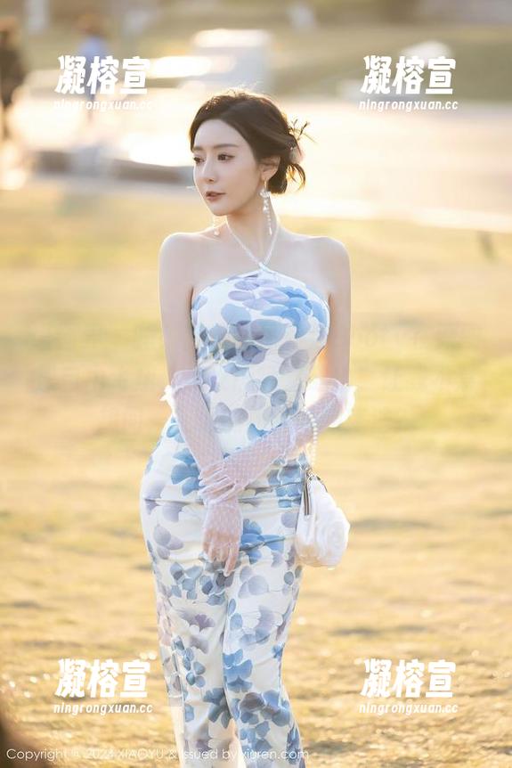 语画界 - 嗨！我们的徐莉芝Booty在原图里自由飞翔，少女感呼之欲出，让我不禁想问，在哪能找到她的魔法？