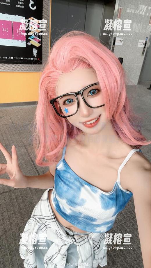 贝儿酱Miki的旗袍套图，青春与经典的混搭，你闻到多少岁月的味道？