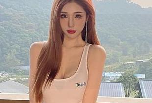 微密圈 - “超辣的林一”的旗袍在线炸裂!图片显示她的气场强到能把Wi-Fi信号挡住!