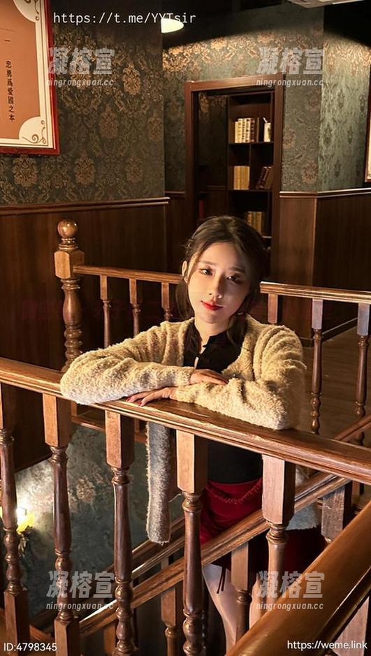 微密圈 - 轩子巨二兔：学妹在每个角落里，超美图分享