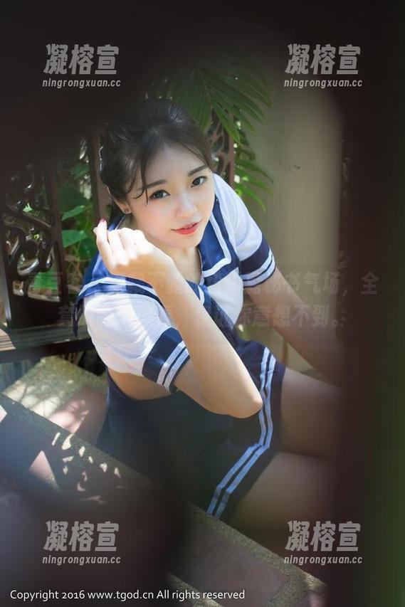 青豆客 - 深藏不露的绮里嘉秘书气场，全套原图给你看，保证你意想不到。