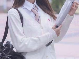 黑川最新连衣裙套图,纯粹为了让你眼前一亮,其他的全扔到一边去吧。
